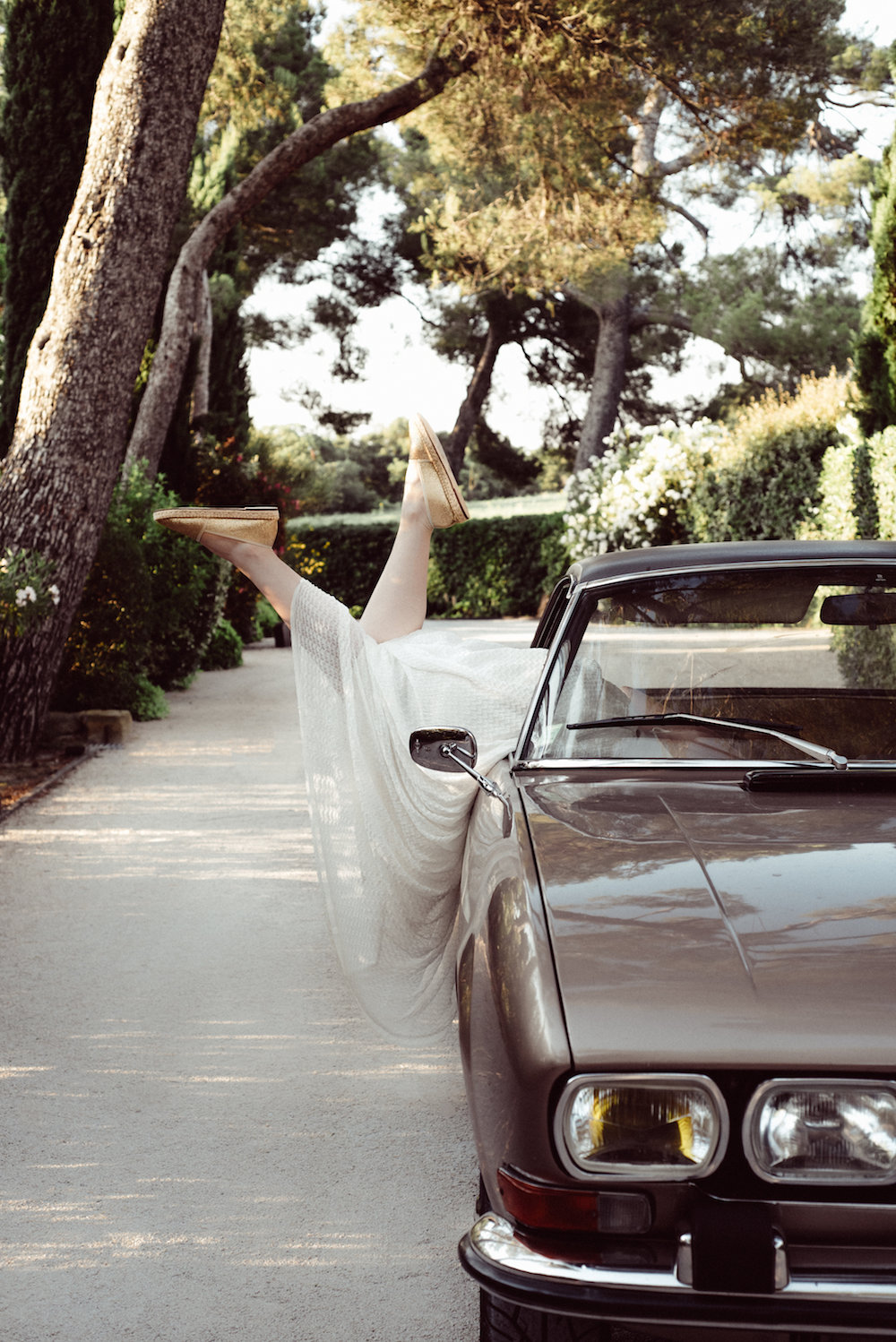 Robes de mariée L’Amoureuse by Ingrid Fey - "Welcome to Amourwood" - Blog Mariage Madame C Robes de mariée L’Amoureuse by Ingrid Fey - "Welcome to Amourwood" - Blog Mariage Madame C