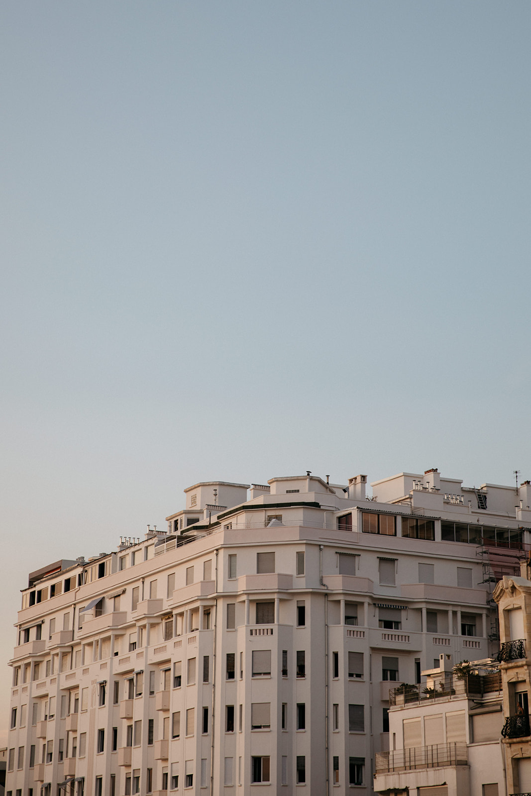 Blanc Crème - Le Showroom de robes de mariée "made in Marseille" - Blog Mariage Madame C