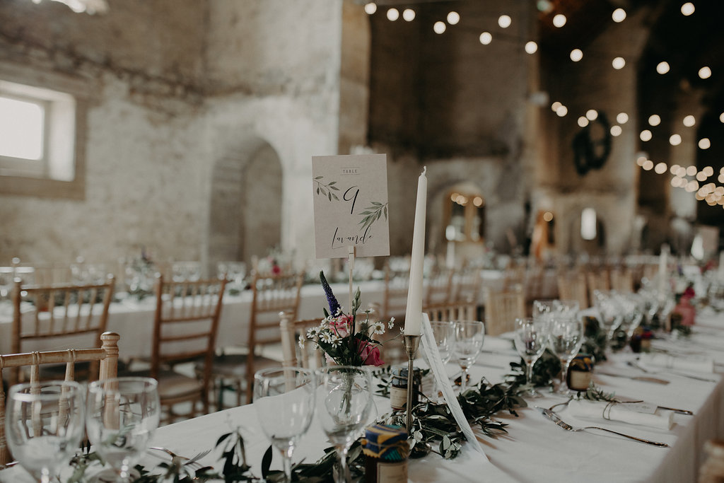 Mariage de campagne au Domaine de l'Ecart - Laurène + Razvan - Blog Mariage Madame C Mariage de campagne au Domaine de l'Ecart - Laurène + Razvan - Blog Mariage Madame C