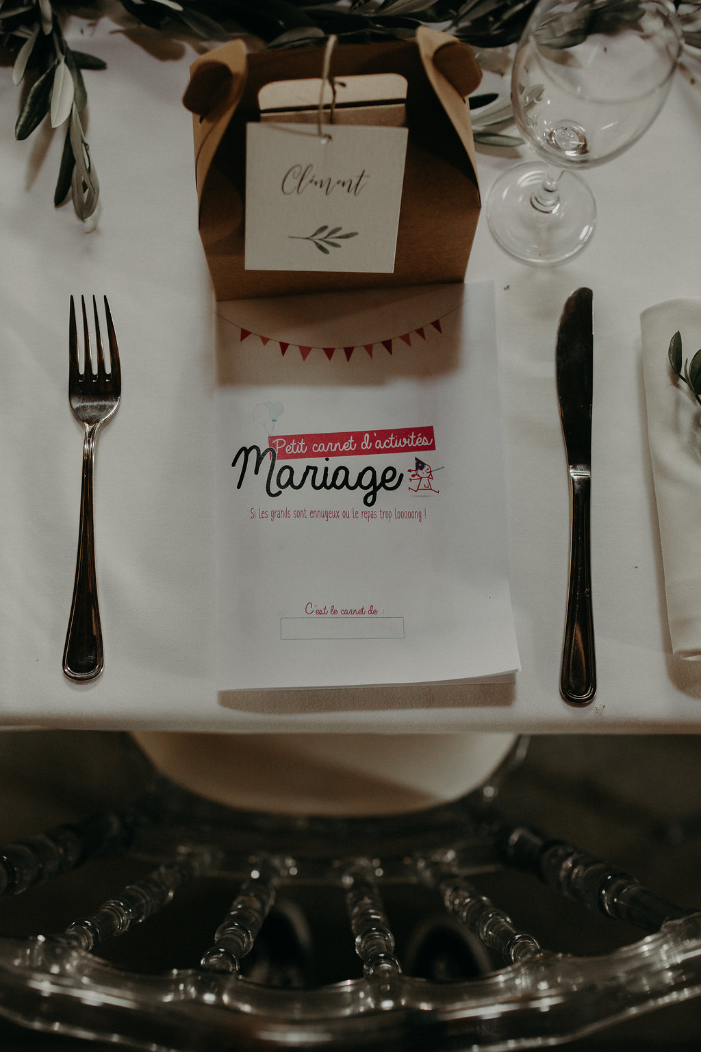 Mariage de campagne au Domaine de l'Ecart - Laurène + Razvan - Blog Mariage Madame C Mariage de campagne au Domaine de l'Ecart - Laurène + Razvan - Blog Mariage Madame C