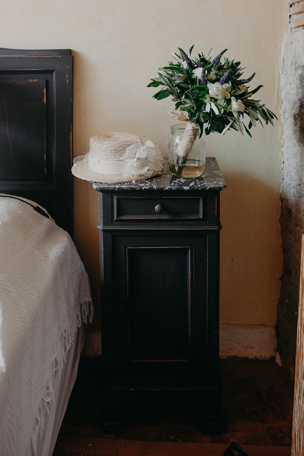 Mariage de campagne au Domaine de l'Ecart - Laurène + Razvan - Blog Mariage Madame C Mariage de campagne au Domaine de l'Ecart - Laurène + Razvan - Blog Mariage Madame C