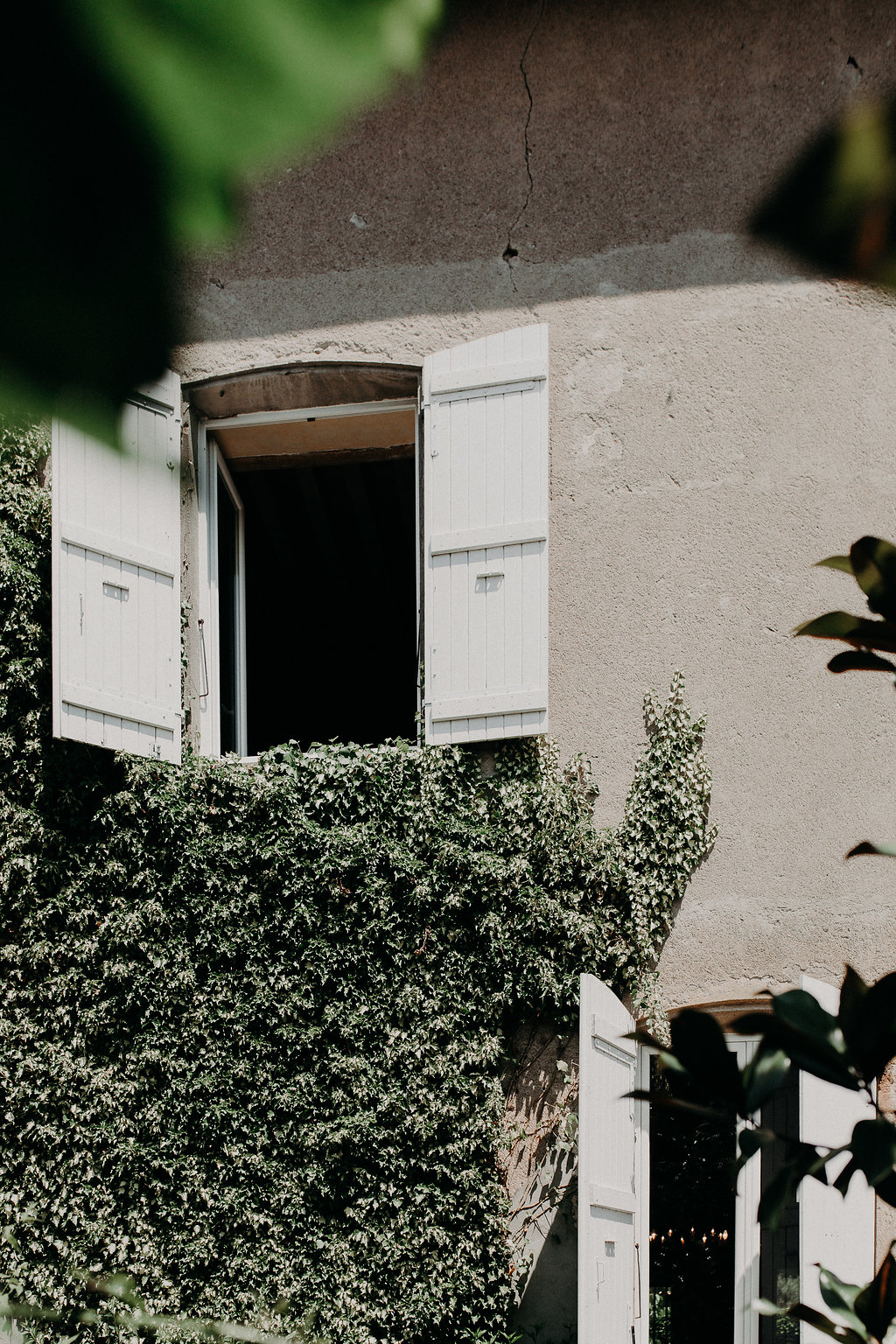 Mariage de campagne au Domaine de l'Ecart - Laurène + Razvan - Blog Mariage Madame C Mariage de campagne au Domaine de l'Ecart - Laurène + Razvan - Blog Mariage Madame C