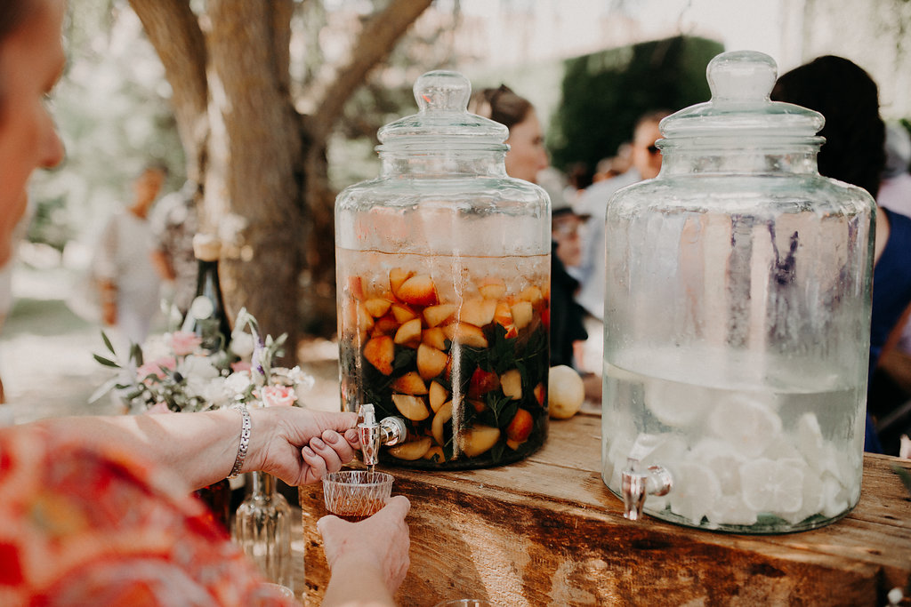 Mariage de campagne au Domaine de l'Ecart - Laurène + Razvan - Blog Mariage Madame C Mariage de campagne au Domaine de l'Ecart - Laurène + Razvan - Blog Mariage Madame C