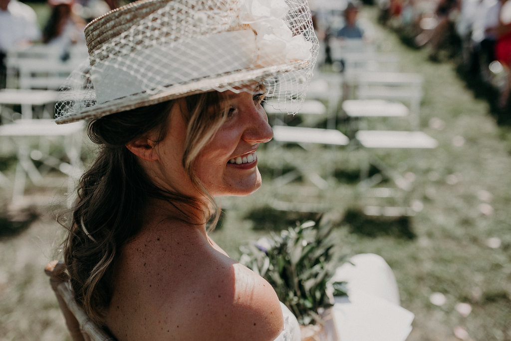 Mariage de campagne au Domaine de l'Ecart - Laurène + Razvan - Blog Mariage Madame C Mariage de campagne au Domaine de l'Ecart - Laurène + Razvan - Blog Mariage Madame C