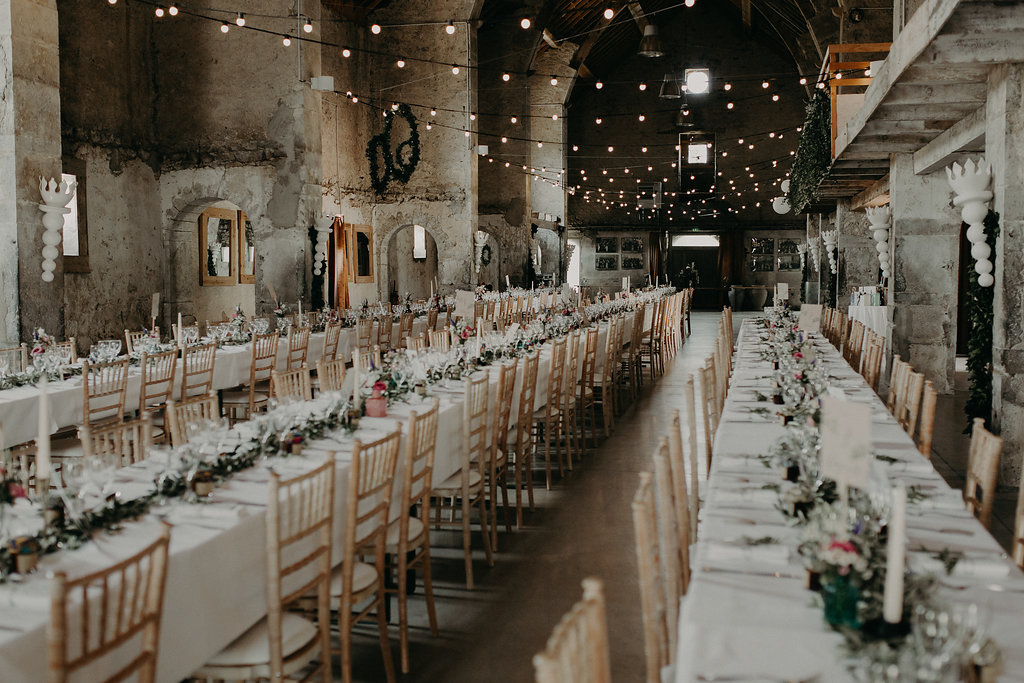 Mariage de campagne au Domaine de l'Ecart - Laurène + Razvan - Blog Mariage Madame C Mariage de campagne au Domaine de l'Ecart © Elise Morgan