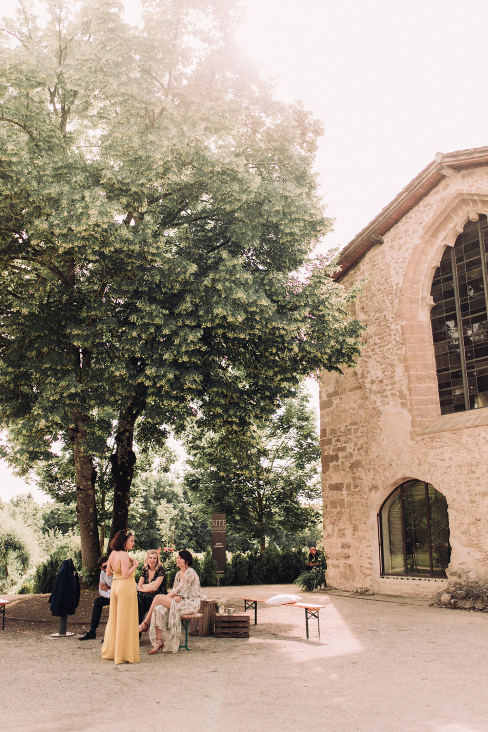 Un mariage au Couvent des Carmes à Grenoble - Iris + Thibault - Blog Mariage Madame C Un mariage au Couvent des Carmes à Grenoble - Iris + Thibault - Blog Mariage Madame C
