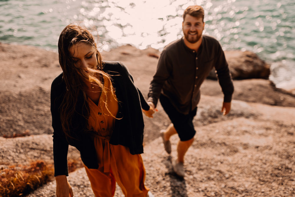 Rendez-vous sur la Côte de granit rose à Trégastel - Camille + Arthur - Blog Mariage Madame C