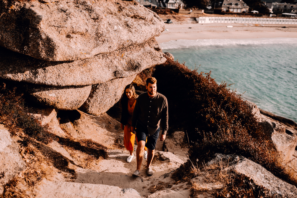 Rendez-vous sur la Côte de granit rose à Trégastel - Camille + Arthur - Blog Mariage Madame C