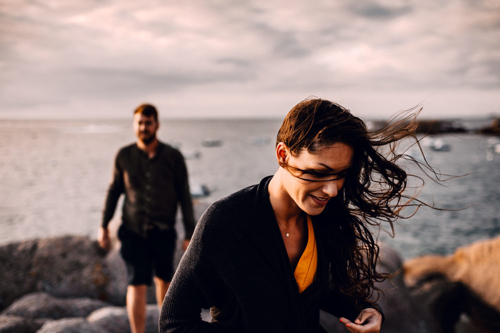Rendez-vous sur la Côte de granit rose à Trégastel - Camille + Arthur - Blog Mariage Madame C
