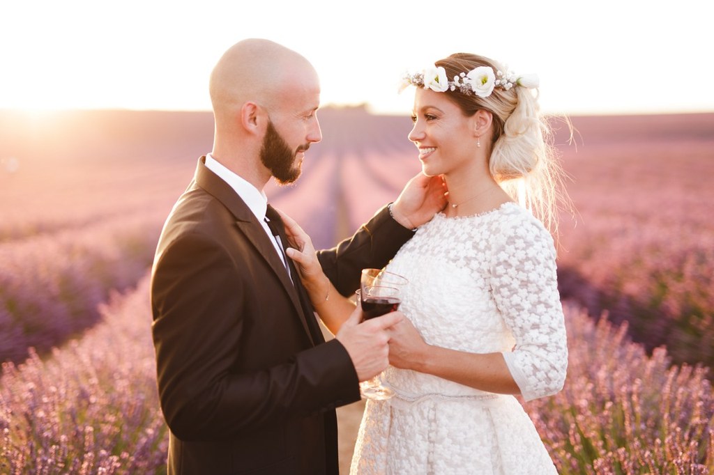 Rendez-vous dans les Champs de Lavande - Clémentine + Florian - Blog Mariage Madame C Rendez-vous dans les Champs de Lavande - Clémentine + Florian - Blog Mariage Madame C