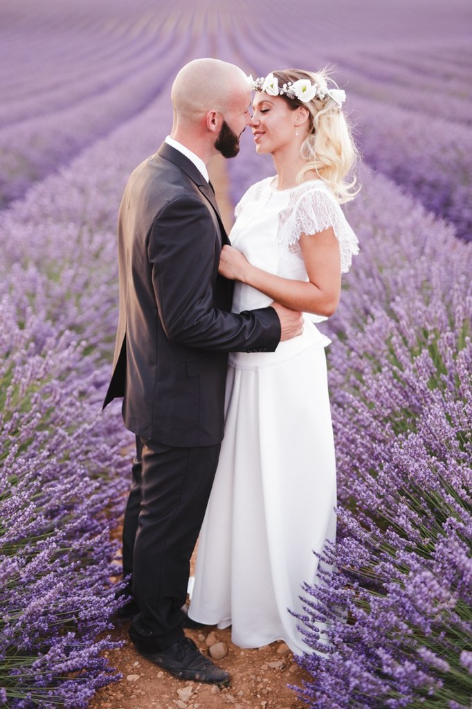 Rendez-vous dans les Champs de Lavande - Clémentine + Florian - Blog Mariage Madame C Rendez-vous dans les Champs de Lavande - Clémentine + Florian - Blog Mariage Madame C