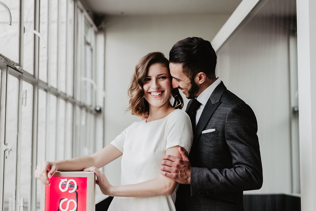 Memphis Inspiration - Blog Mariage Madame C Mariage contemporain en Noir et Blanc // Crédits - Margot Mchn et La Petite Nature