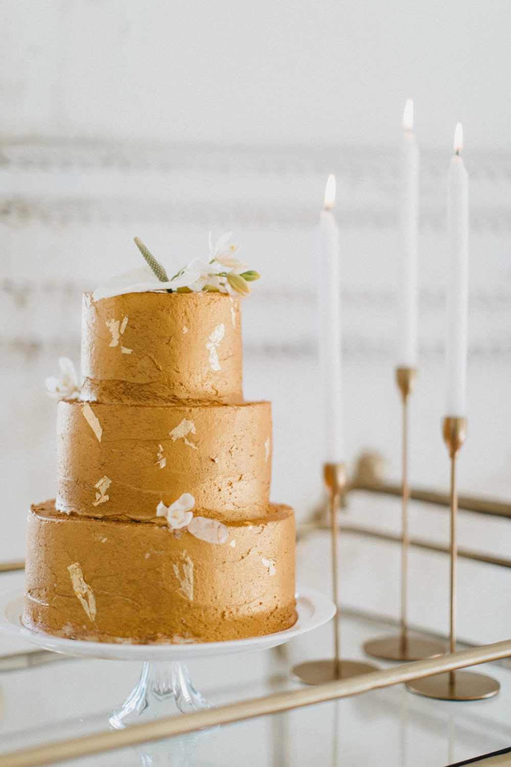Un mariage d'or et de blanc sur la Côte d'Azur - Blog Mariage Madame C Un mariage d'or et de blanc sur la Côte d'Azur - Blog Mariage Madame C