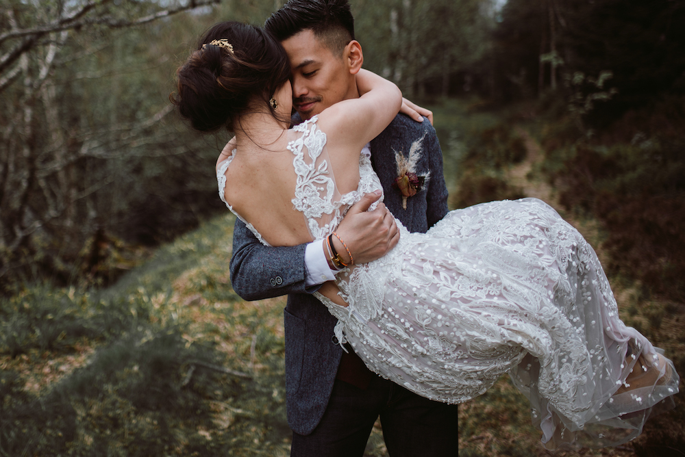 Un elopement bohème en Alsace - Hélène + Jey - Blog Mariage Madame C Un elopement bohème en Alsace - Hélène + Jey - Blog Mariage Madame C