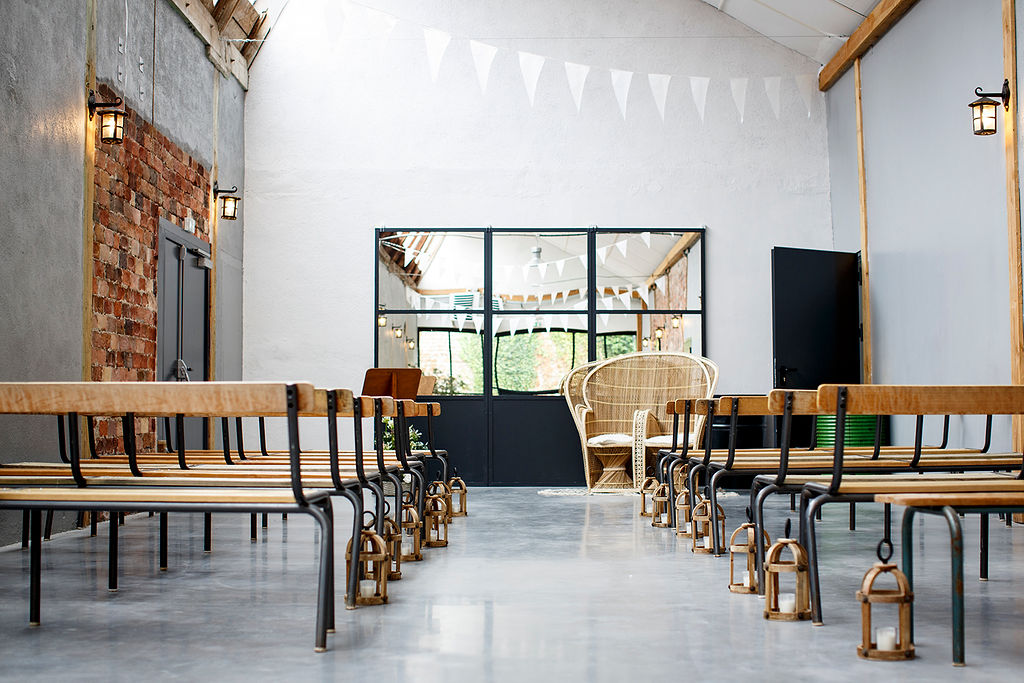 Mariage industriel dans le Beaujolais - Clea + Franck - Blog Mariage Madame C Mariage industriel dans le Beaujolais - Clea + Franck - Blog Mariage Madame C