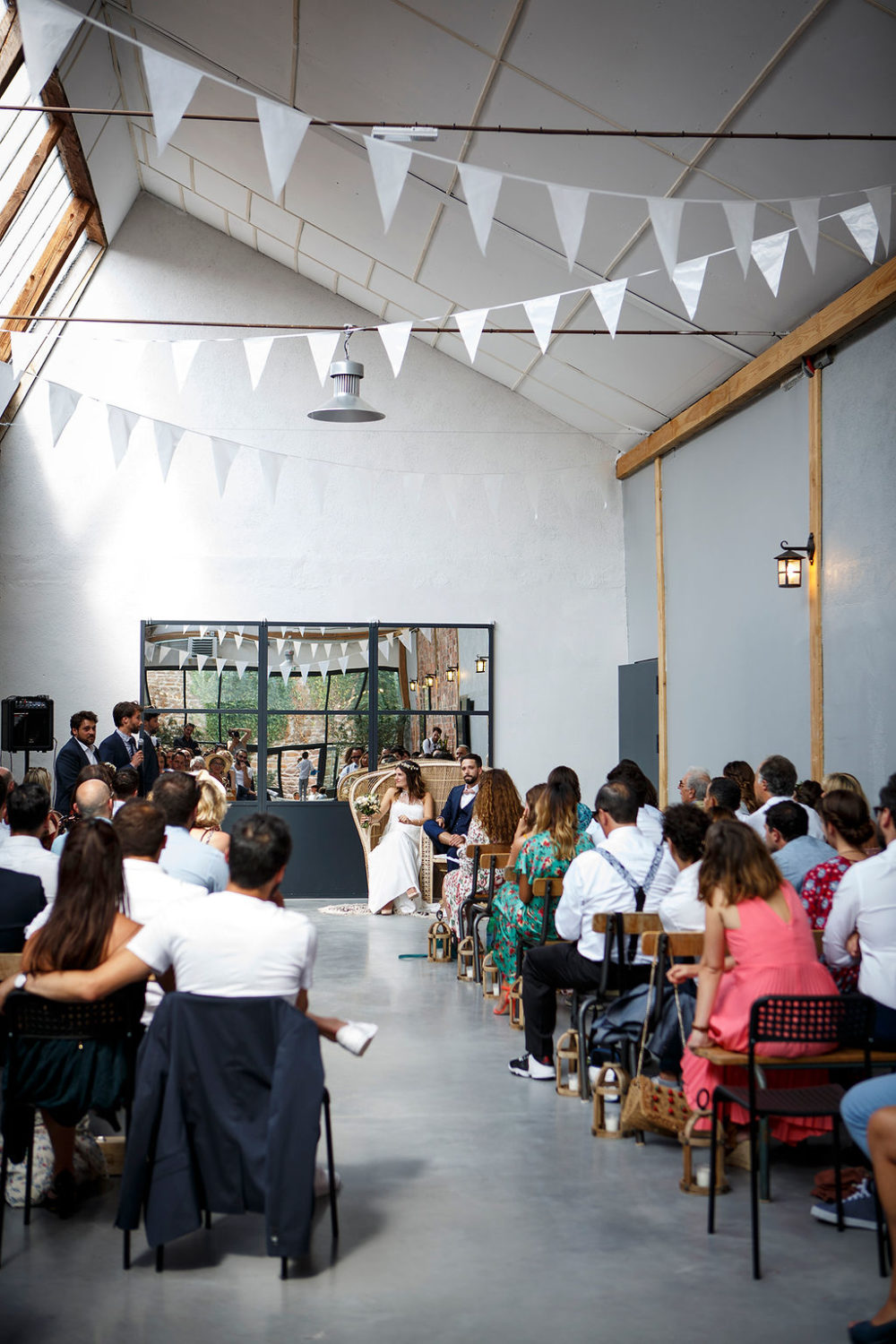 Mariage industriel dans le Beaujolais - Clea + Franck - Blog Mariage Madame C Mariage industriel dans le Beaujolais - Clea + Franck - Blog Mariage Madame C