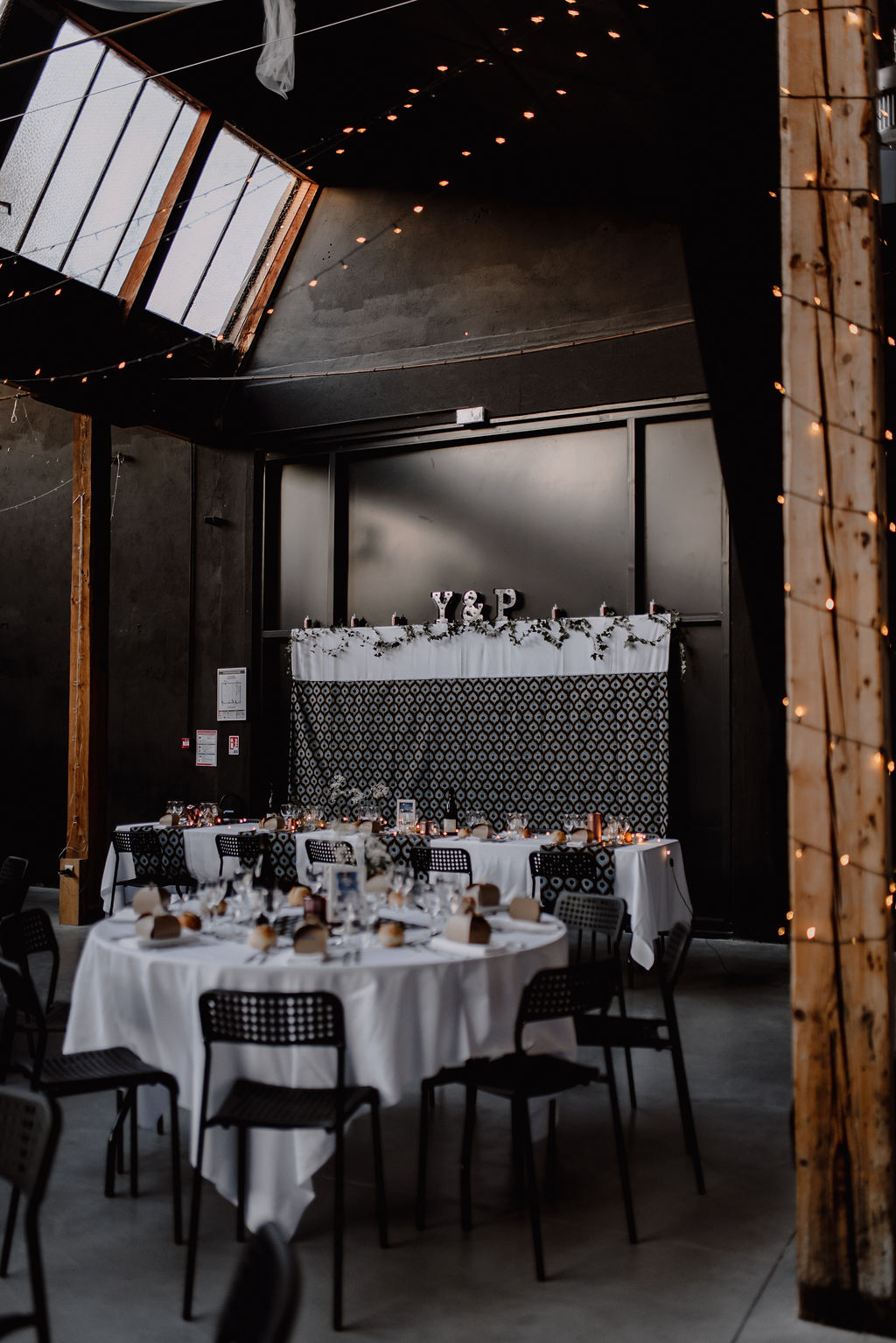 Mariage simple à la Factory - Perrine + Yannick - Blog Mariage Madame C Mariage simple à la Factory - Perrine + Yannick - Blog Mariage Madame C