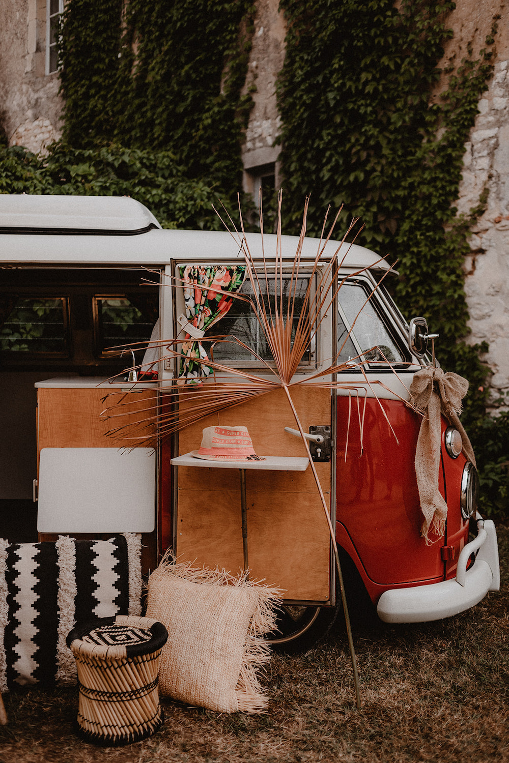 Un mariage bohème au Château Montbeau - Ifa + Andy - Blog Mariage Madame C Un mariage bohème au Château Montbeau - Ifa + Andy - Blog Mariage Madame C