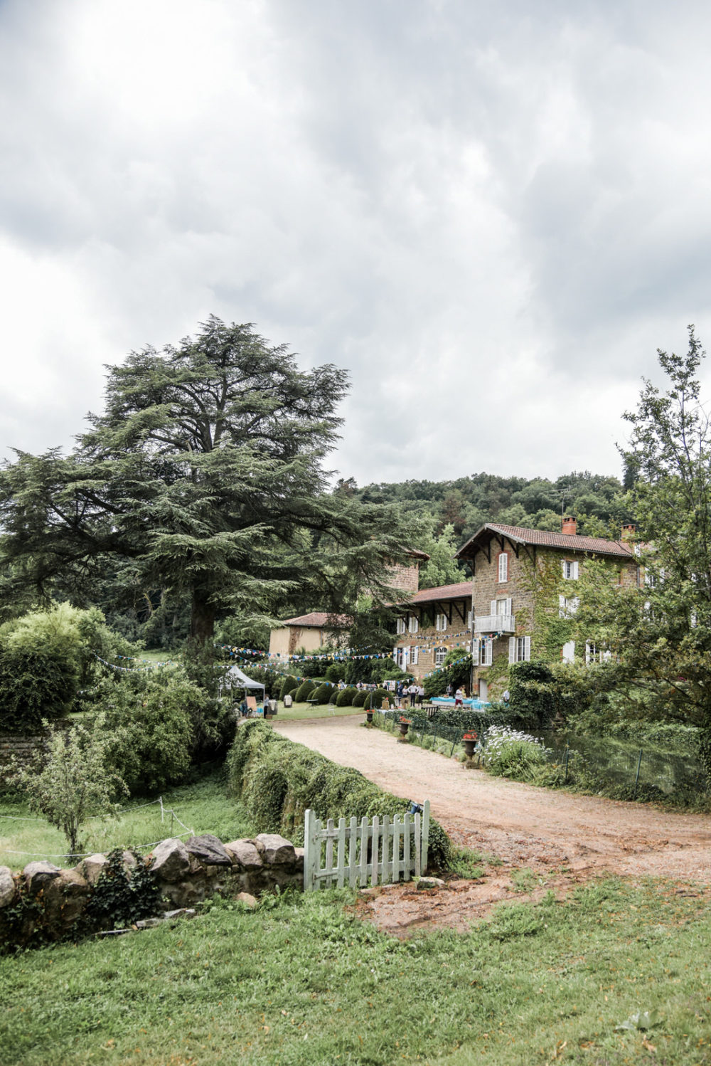 Mariage à la campagne dans les Mont Lyonnais - Nat + Jo - Blog Mariage Madame C Mariage à la campagne dans les Mont Lyonnais - Nat + Jo - Blog Mariage Madame C