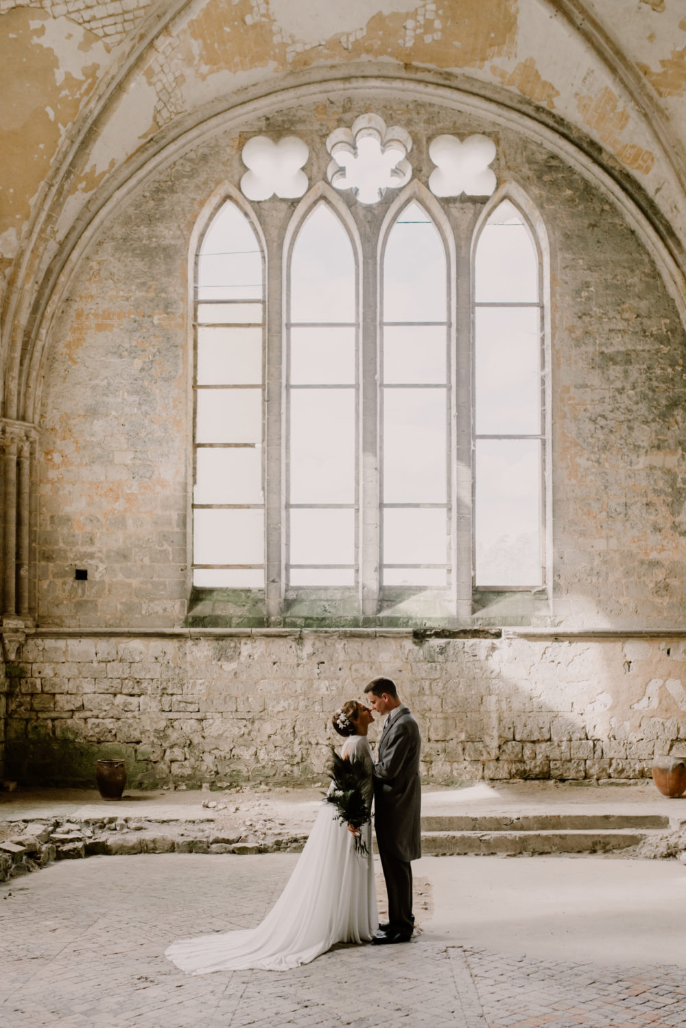 Mariage Abbaye de Bonport en Normandie // Crédit - Anne Letournel