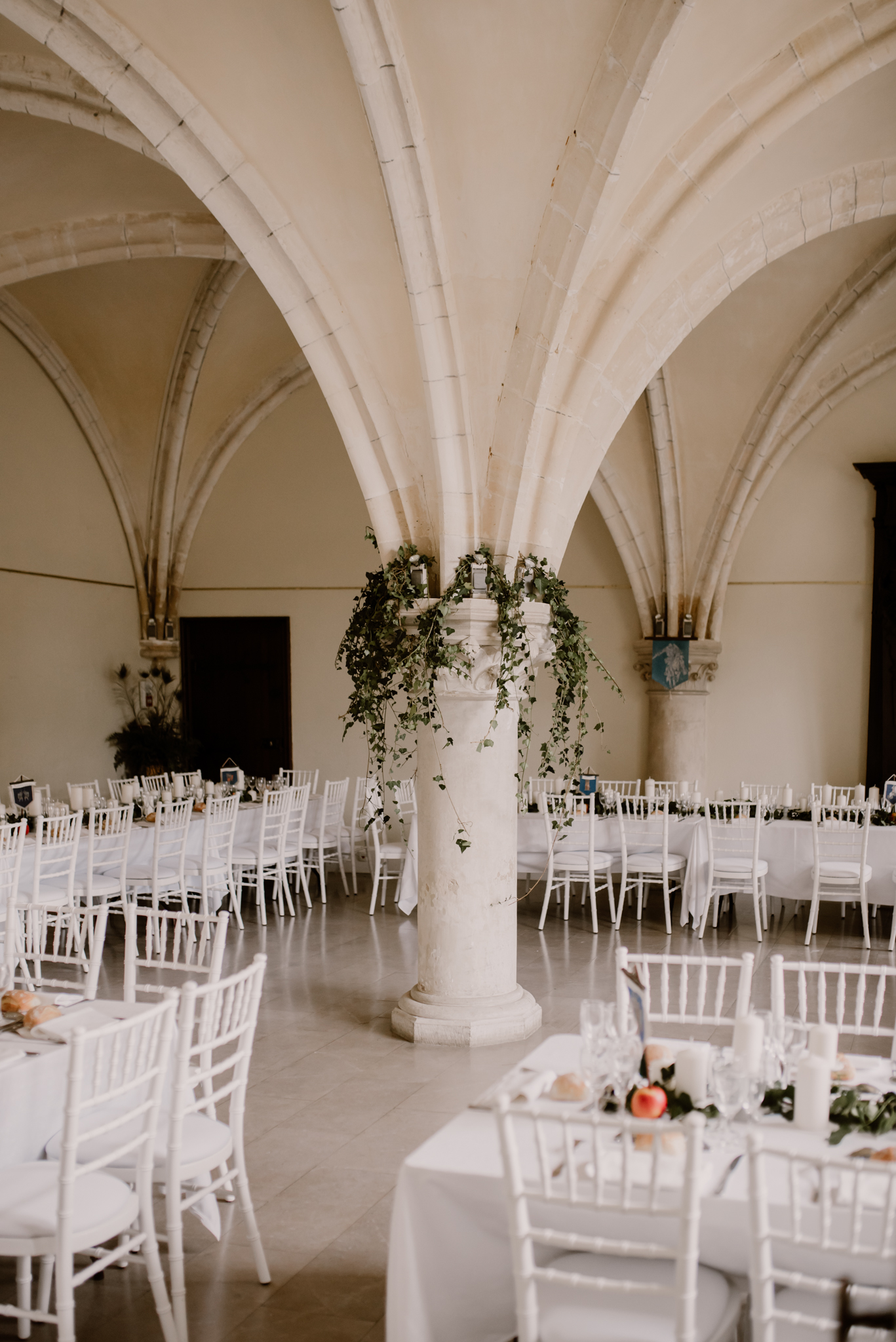 Mariage à l'Abbaye de Bonport - Marie + Geoffroy - Blog Mariage Madame C