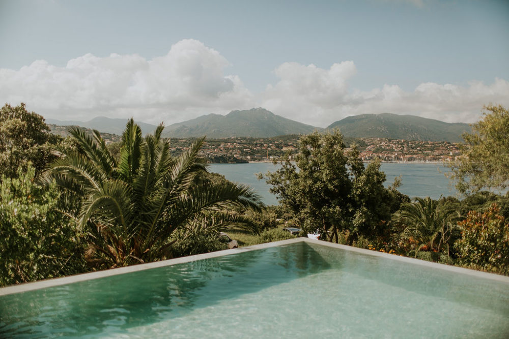 Mariage élégant en Corse à la Villa Cipiniello - Morgane + Claude - Blog Mariage Madame C Mariage élégant en Corse à la Villa Cipiniello - Morgane + Claude - Blog Mariage Madame C
