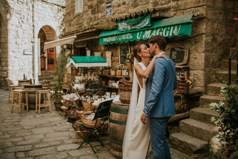 Mariage élégant en Corse à la Villa Cipiniello - Morgane + Claude - Blog Mariage Madame C Mariage élégant en Corse à la Villa Cipiniello - Morgane + Claude - Blog Mariage Madame C