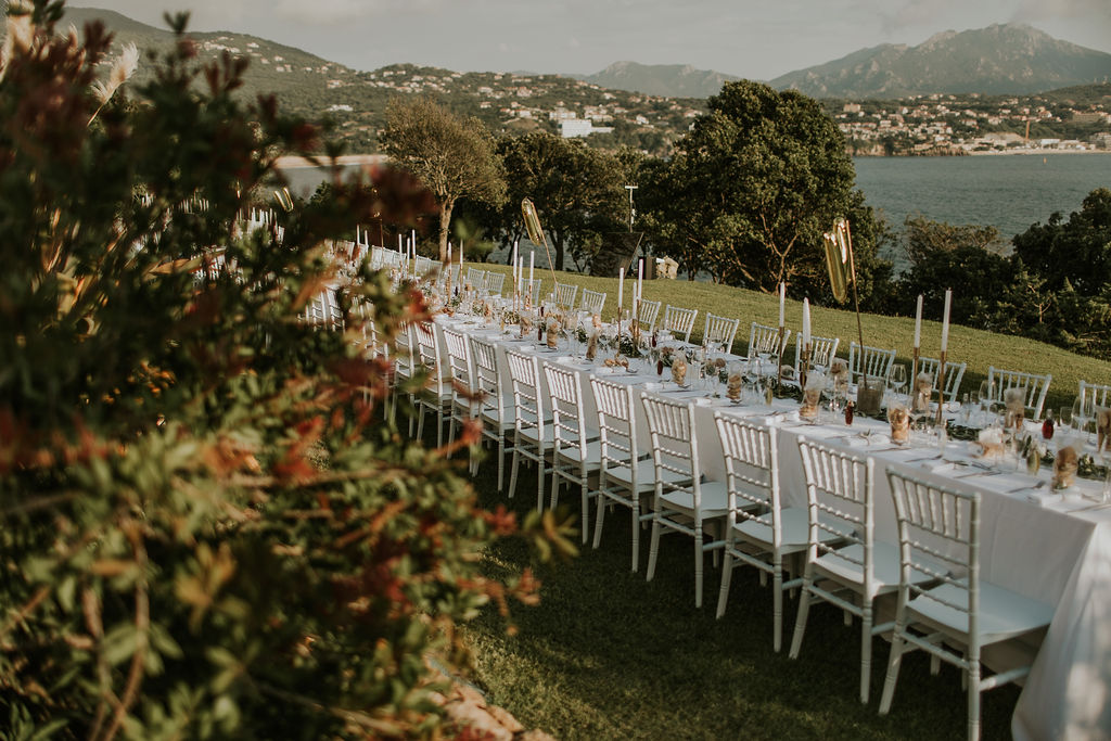 Mariage élégant en Corse à la Villa Cipiniello - Morgane + Claude - Blog Mariage Madame C Mariage élégant en Corse à la Villa Cipiniello - Morgane + Claude - Blog Mariage Madame C