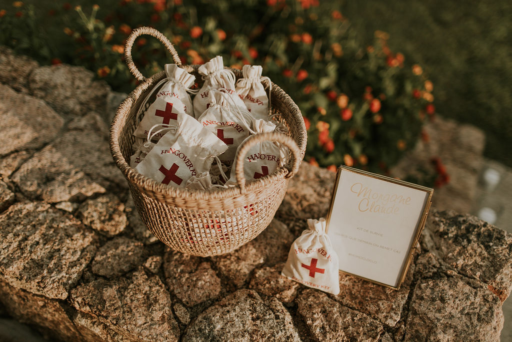 Mariage élégant en Corse à la Villa Cipiniello - Morgane + Claude - Blog Mariage Madame C Mariage élégant en Corse à la Villa Cipiniello - Morgane + Claude - Blog Mariage Madame C