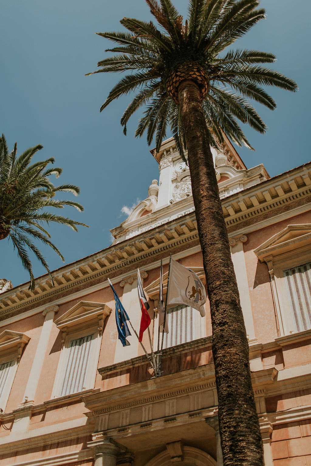Mariage élégant en Corse à la Villa Cipiniello - Morgane + Claude - Blog Mariage Madame C Mariage élégant en Corse à la Villa Cipiniello - Morgane + Claude - Blog Mariage Madame C