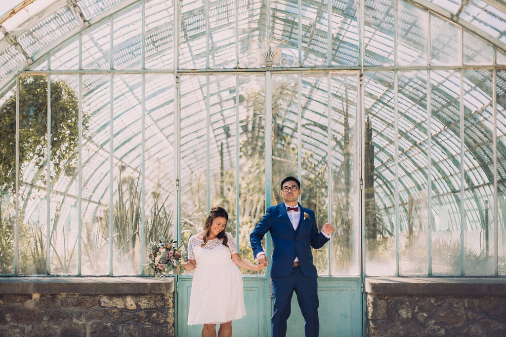 Mariage tropicool sur une péniche parisienne - Jade + Olivier - Blog Mariage Madame C