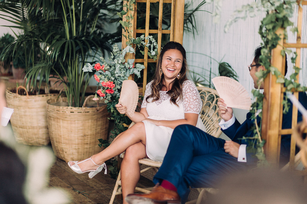 Mariage tropicool sur une péniche parisienne - Jade + Olivier - Blog Mariage Madame C