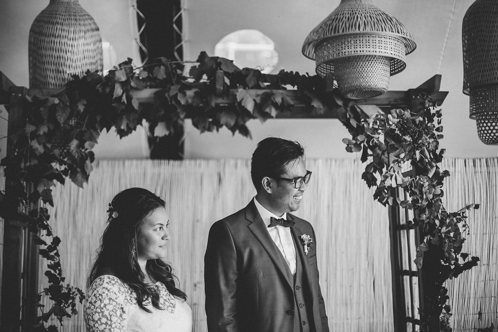 Mariage tropicool sur une péniche parisienne - Jade + Olivier - Blog Mariage Madame C