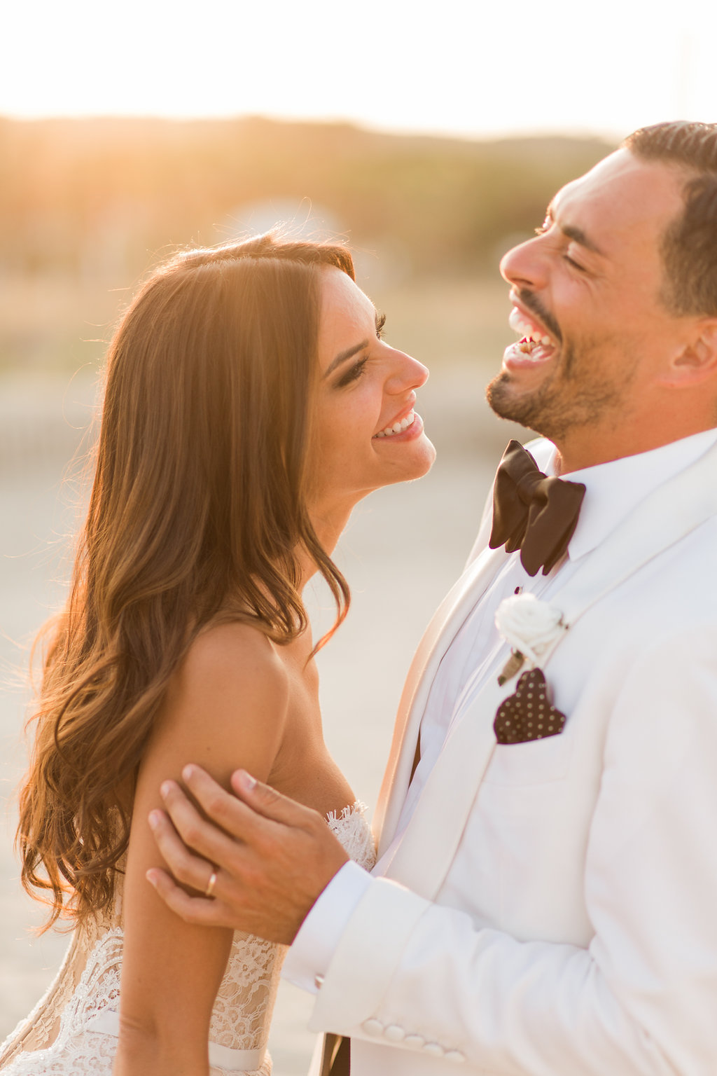 Un mariage glamour à Saint Tropez - Bertille + Thomas - Blog Mariage Madame C Mariage à Saint Tropez au Nikki Beach © Fanny Tiara