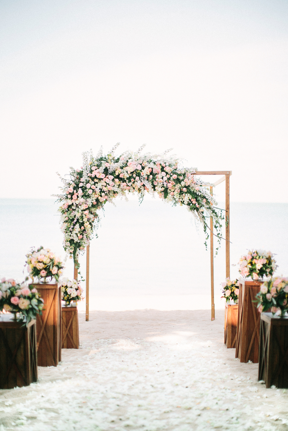 Mariage romantique en Thaïlande - Megan + Timmy - Blog Mariage Madame C