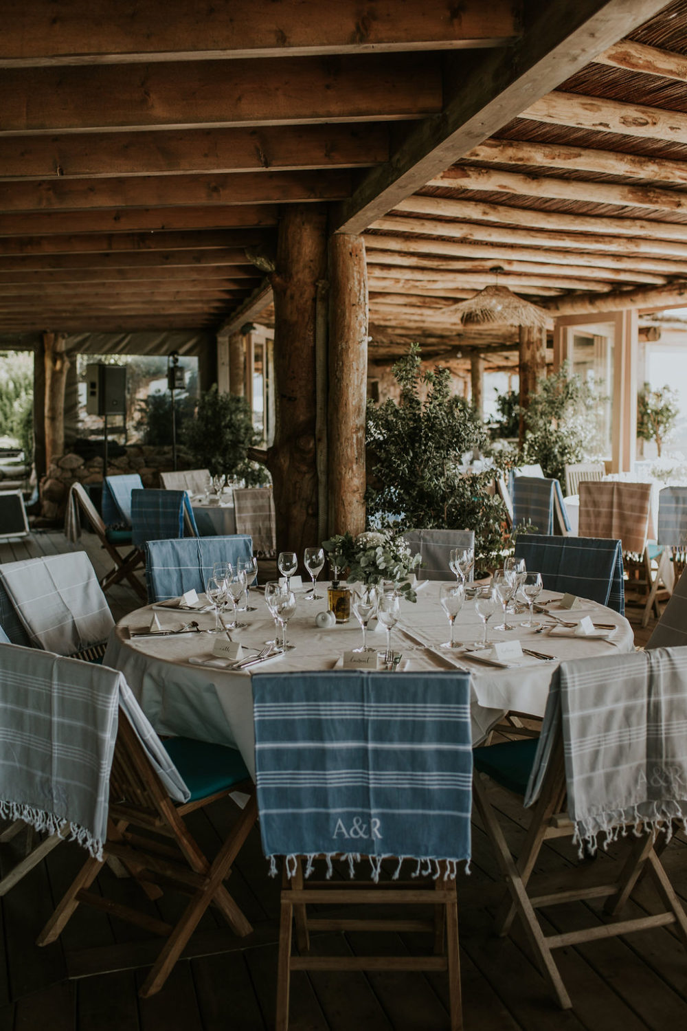 Mariage sauvage en Corse à la Réserve Saparella - Alexandra + Rémi - Blog Mariage Madame C