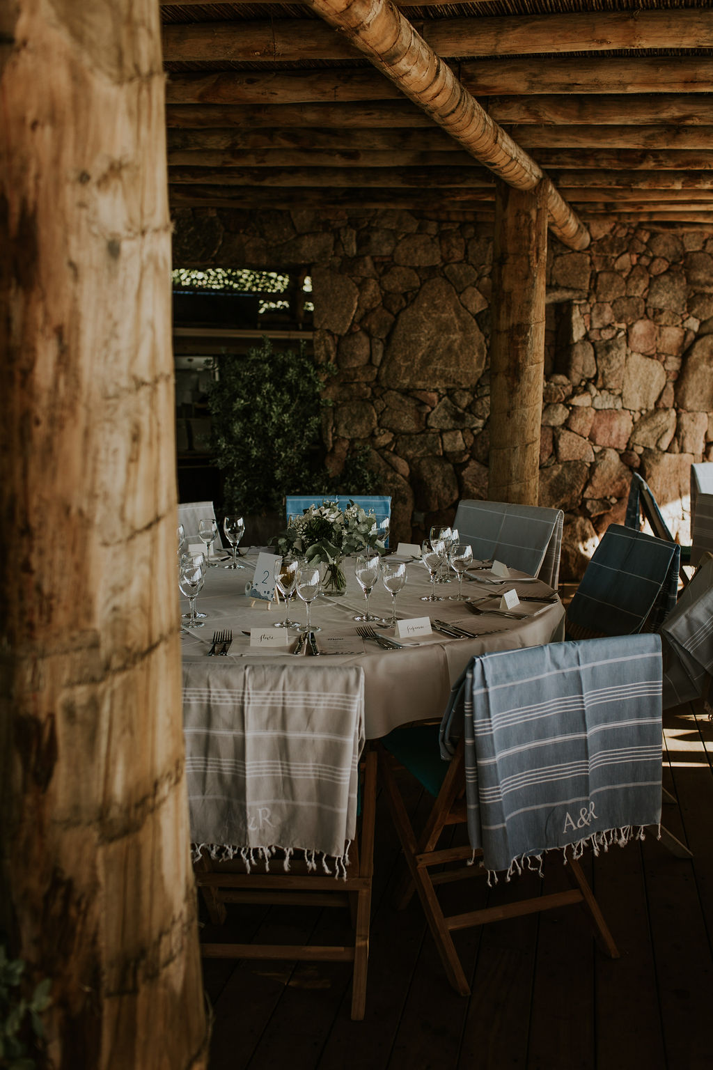Mariage sauvage en Corse à la Réserve Saparella - Alexandra + Rémi - Blog Mariage Madame C