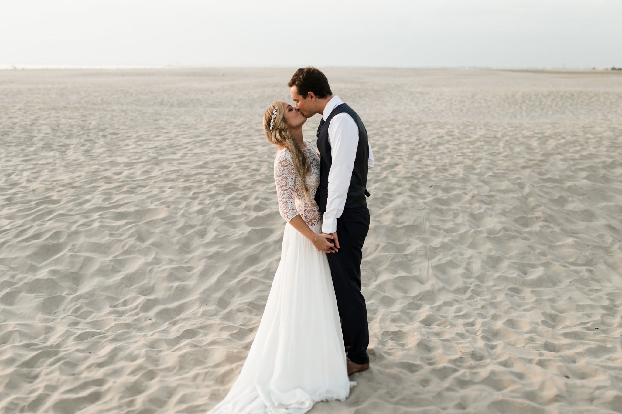 Mariage sur la plage en Camargue - Fanny + Benjamin - Blog Mariage Madame C