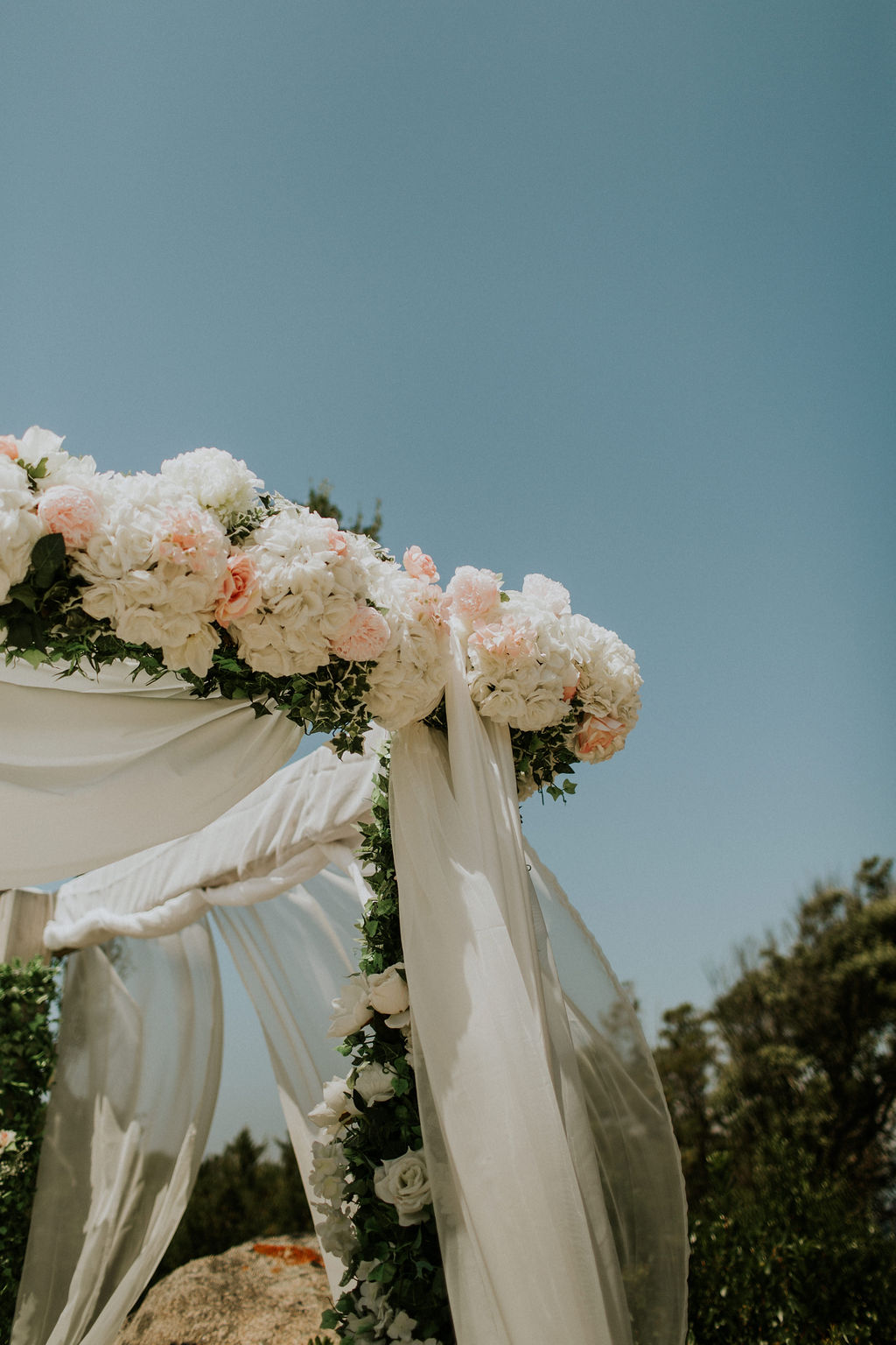 Un mariage en Corse - Sabrina + Gary - Blog Mariage Madame C