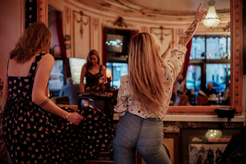 Rendez-vous à Narbonne - Diane + Anaïs - Blog Mariage Madame C