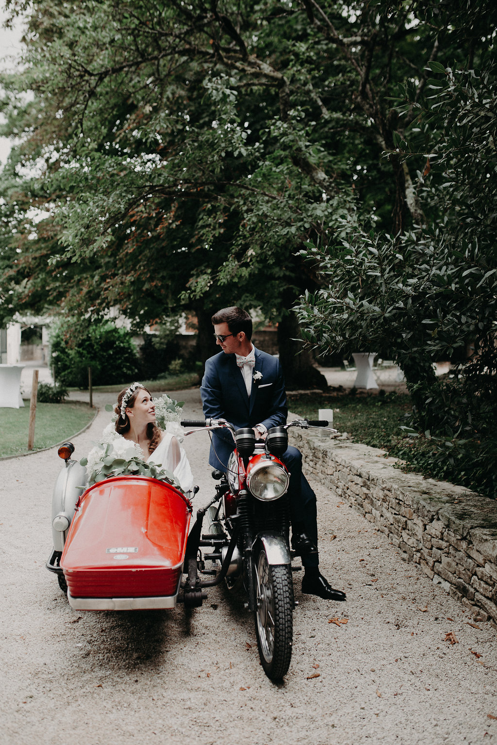 Un mariage en Bourgogne - Camille + Pierre - Blog Mariage Madame C Un mariage en Bourgogne - Camille + Pierre - Blog Mariage Madame C