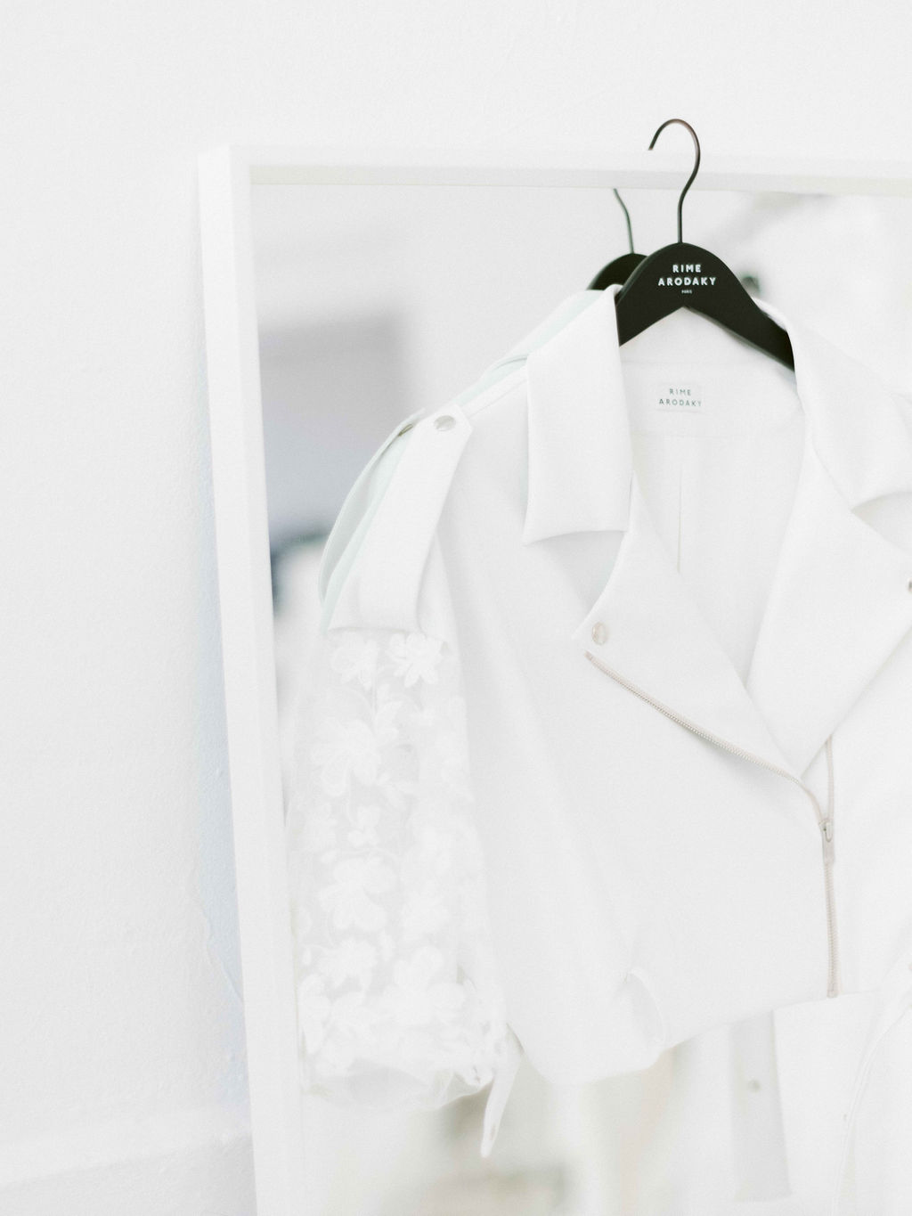 Rime Arodaky Défilé 2020 - Stardust - Blog Mariage Madame C Rime Arodaky Défilé 2020 - Stardust - Blog Mariage Madame C