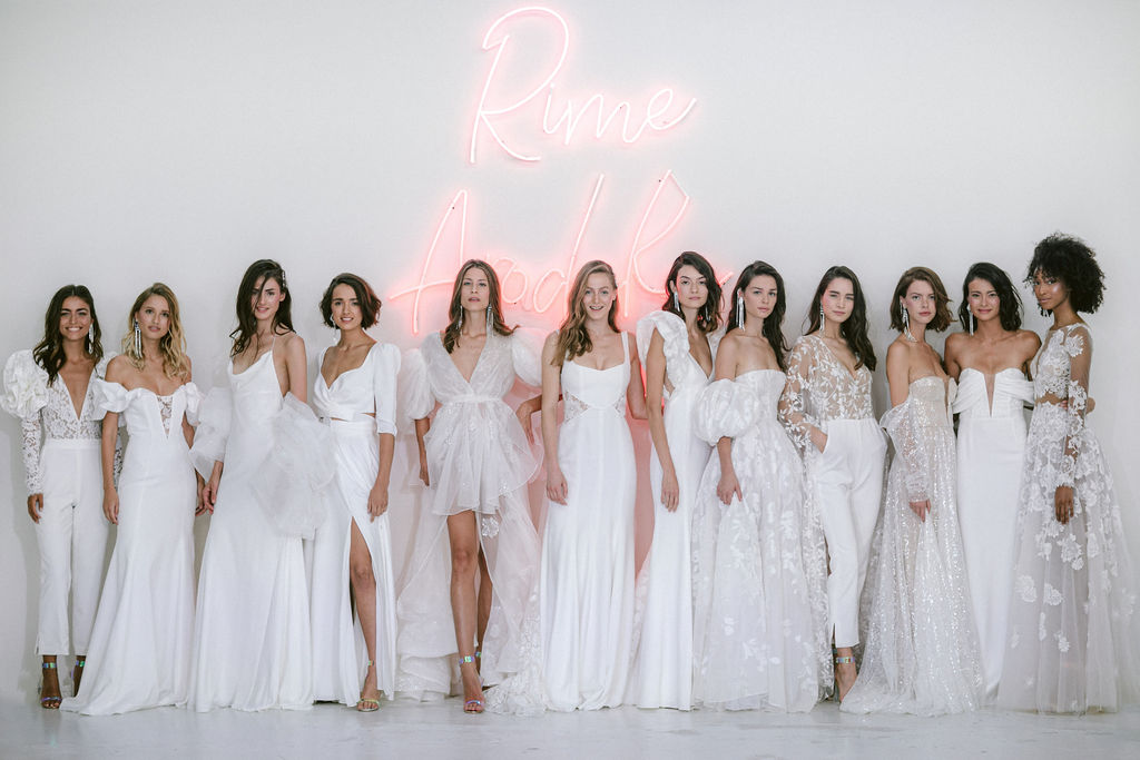 Rime Arodaky Défilé 2020 - Stardust - Blog Mariage Madame C Rime Arodaky Défilé 2020 - Stardust - Blog Mariage Madame C