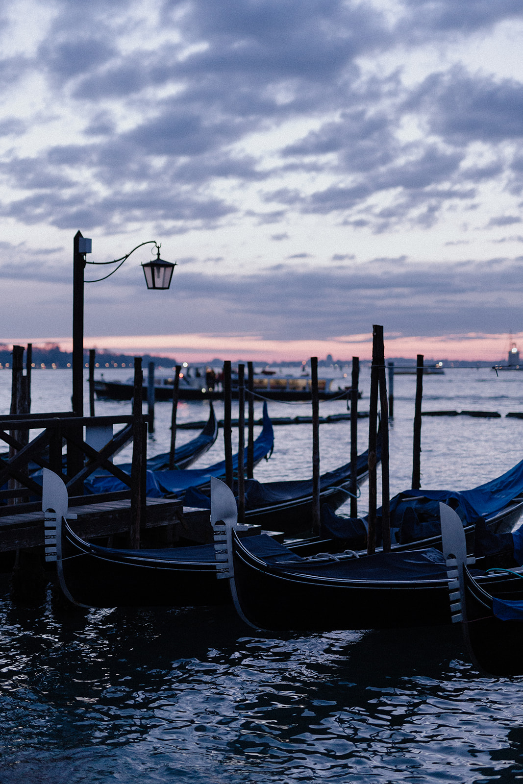 Rendez-vous à Venise - Loriane + Mathias - Blog Mariage Madame C Rendez-vous à Venise - Loriane + Mathias - Blog Mariage Madame C