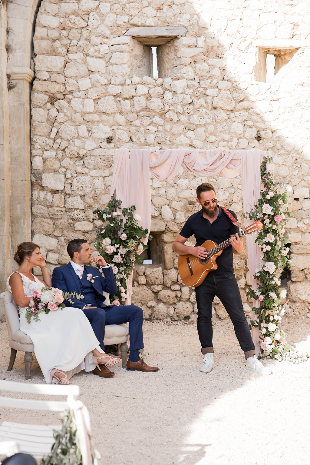 Mariage au Domaine de Sarson - Nelly + Guillaume - Blog Mariage Madame C Mariage au Domaine de Sarson - Nelly + Guillaume - Blog Mariage Madame C