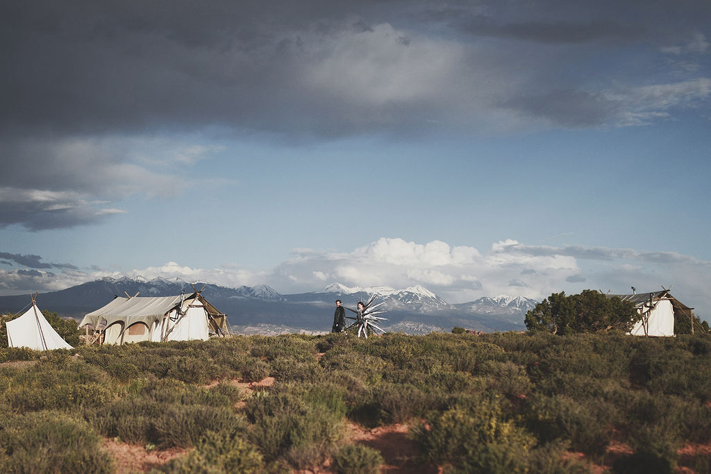 Mariage sur la Planet Moab - Victoria + Clément - Blog Mariage Madame C Mariage sur la Planet Moab - Victoria + Clément - Blog Mariage Madame C