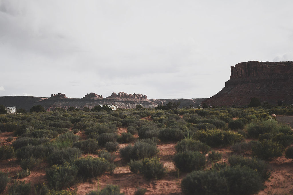 Mariage sur la Planet Moab - Victoria + Clément - Blog Mariage Madame C Mariage sur la Planet Moab - Victoria + Clément - Blog Mariage Madame C