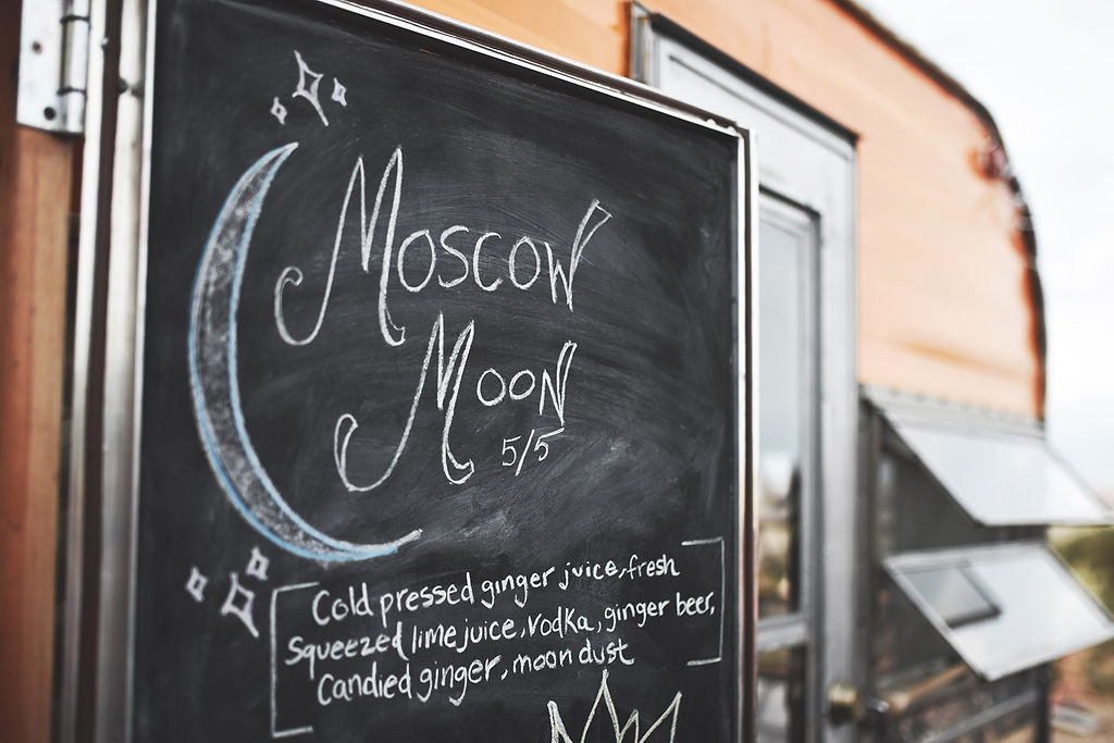 Mariage sur la Planet Moab - Victoria + Clément - Blog Mariage Madame C Mariage sur la Planet Moab - Victoria + Clément - Blog Mariage Madame C