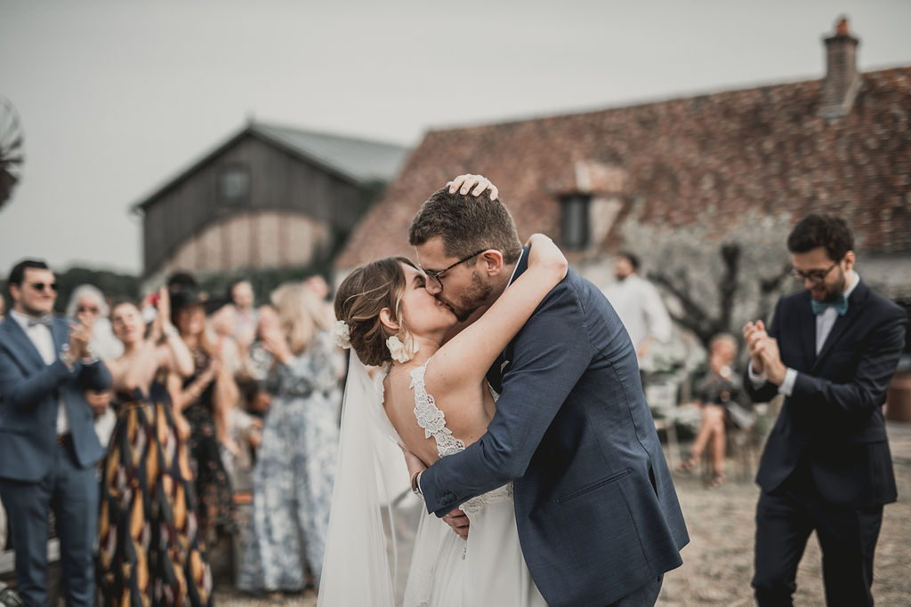 Mariage industriel aux Bonnes Joies - Lisa + Guillaume - Blog Mariage Madame C