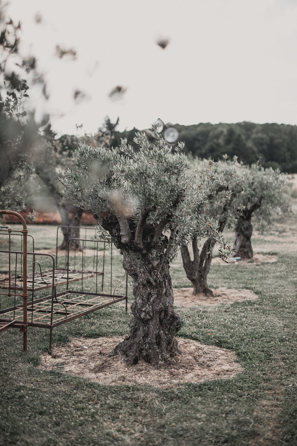 Mariage industriel aux Bonnes Joies - Lisa + Guillaume - Blog Mariage Madame C